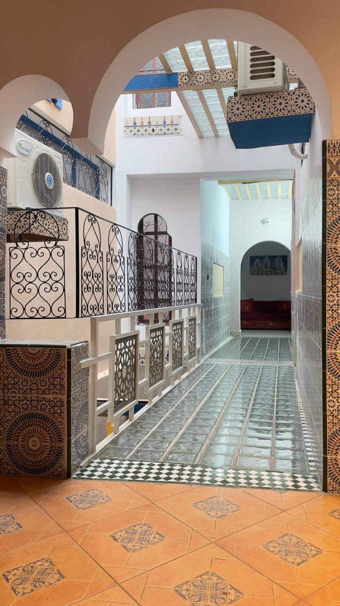 Hotel Ryad Tetouan Aero Экстерьер фото